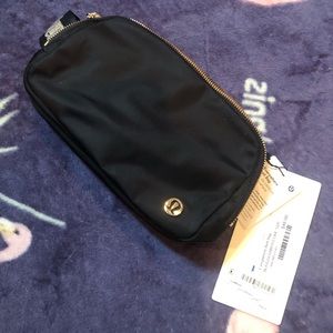 Lululemon Everywhere Belt bag 1 Liter NWT